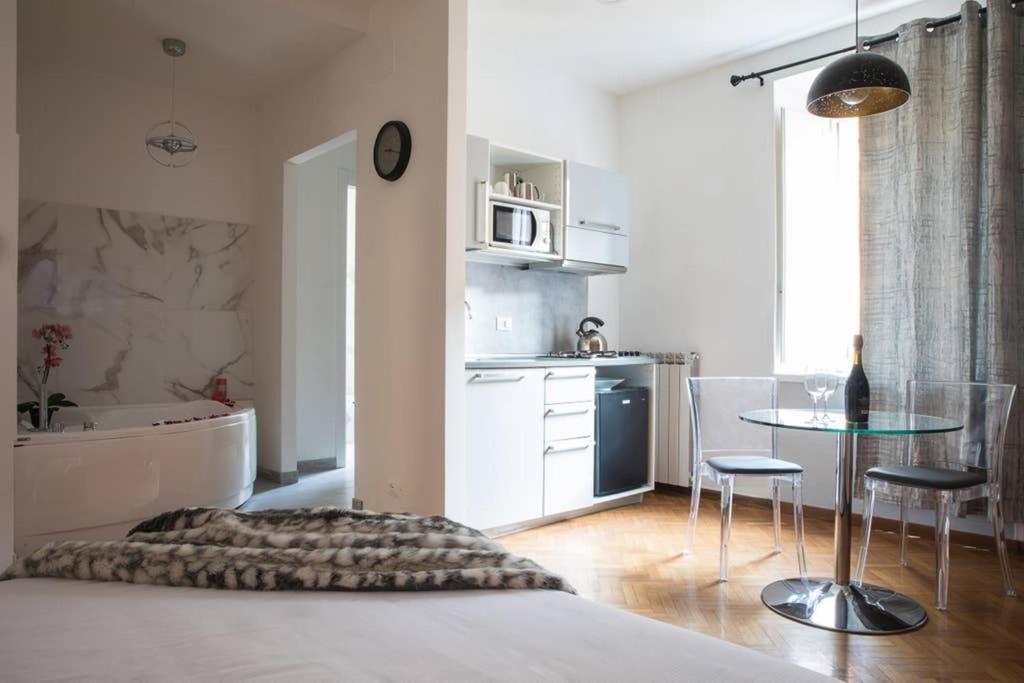 Pink Intimate Jacuzzi Suite Trastevere - Top Collection Roma Dış mekan fotoğraf